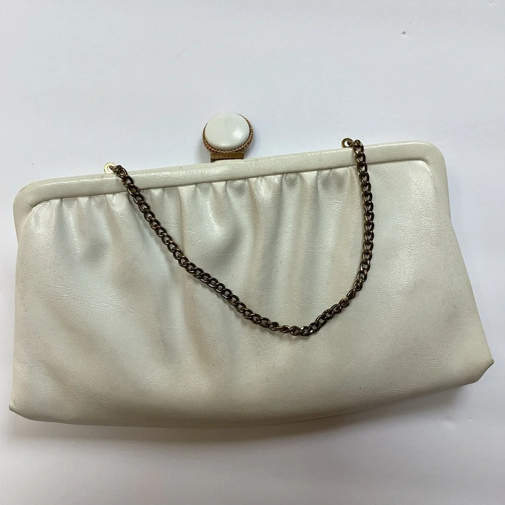 Vintage White Pleated Leather Clutch with‎ Chain Strap